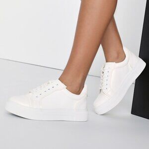 Lulus Pipping White Platform Sneakers - Size 7.5